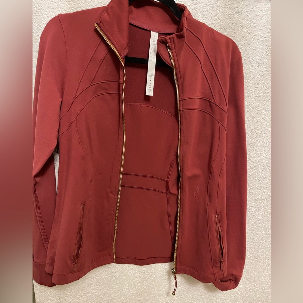 Lululemon define jacket size 10